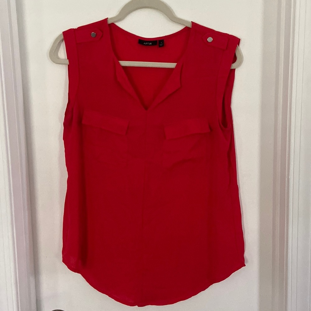 Apt 9 red tank